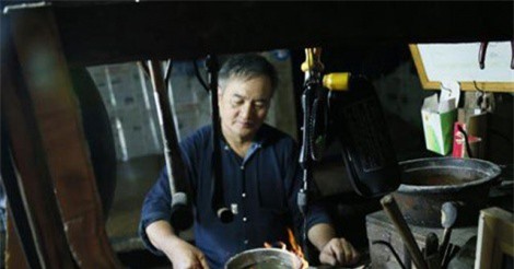 Làng nghề chạm bạc ở Pờ Ly Ngài