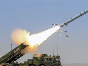 Trung Quốc khoe uy lực kinh người của tên lửa, "dằn mặt" Mỹ