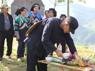 Quan niệm về đời sống tâm linh của người Bố Y