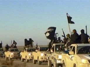 Phiến quân điều binh đến đánh quân đội Syria, bị máy bay Nga "nướng chín"