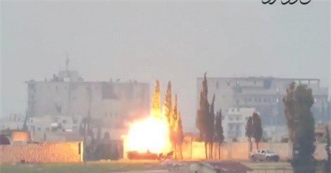 Clip: Tấn công hạ "knock out" lực lượng xe tăng ở Syria