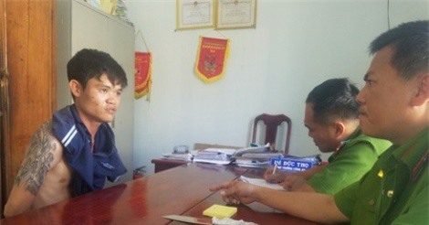 Khống chế đối tượng "ngáo đá" cầm dao rượt hàng xóm ở Nha Trang