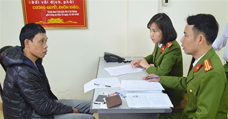 Làm thủ tục cấp thẻ căn cước, phát hiện đối tượng có 3 lệnh truy nã