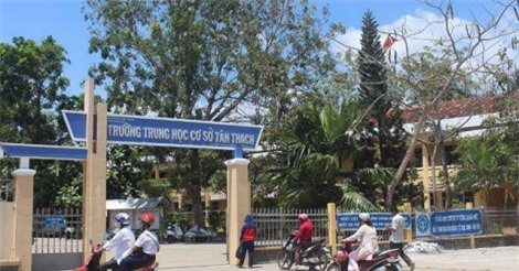 Bộ GD&ĐT yêu cầu xử lý nghiêm vụ học sinh lớp 8 bóp cổ cô giáo tại lớp