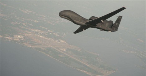 Máy bay Mỹ lại "nhòm ngó" bán đảo Crimea