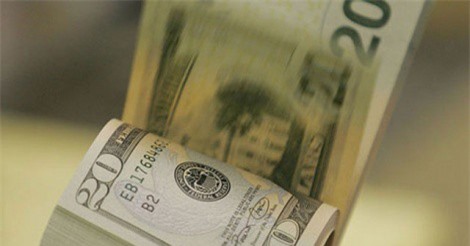 Tỷ giá ngoại tệ ngày 9/3: Bán tháo USD chưa điểm dừng