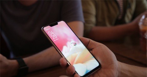Zenfone 5 - "bản sao của iPhone X" bán tại Việt Nam trong tháng 4