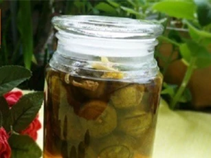 Cách ngâm nước sấu giòn ngon, mát lạnh cho ngày hè