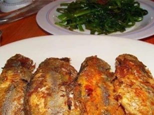 Bí quyết rán cá giòn ngon không phải ai cũng biết