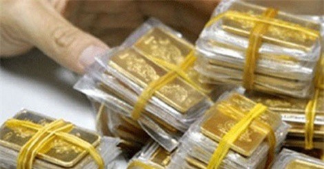 GIÁ VÀNG NGÀY 11/3: Vàng trong nước giảm gần 200 ngàn đồng/lượng