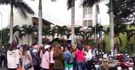 Tạm dừng chấm dứt hợp đồng với hơn 500 giáo viên tại Đắk Lắk