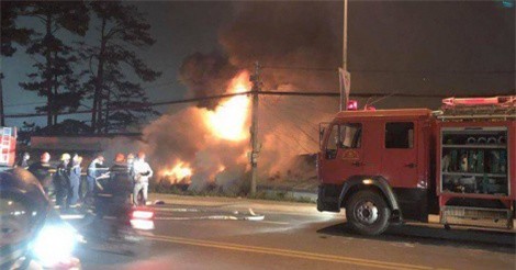 Đà Lạt: Cháy lớn ở biệt thự trung tâm, 5 người tử vong