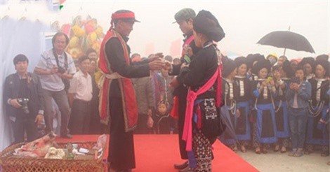 Độc đáo nghi lễ rước dâu của người Dao Khâu