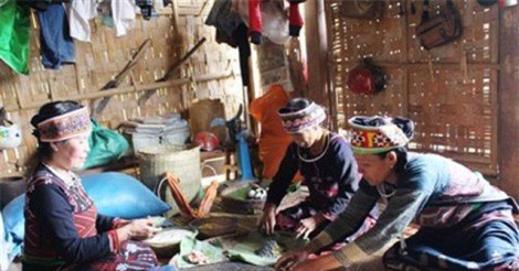 Độc đáo Tết Khùi xì mờ của người Phù Lá