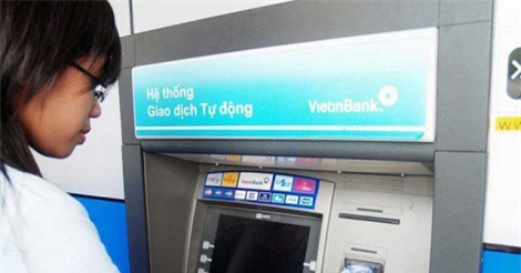 Hoa mắt với "rừng" phí dịch vụ ngân hàng