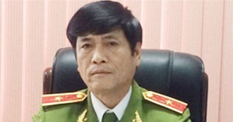 Thiếu tướng công an trải qua nhiều chức vụ quan trọng bị bắt là nghi phạm tổ chức đánh bạc công nghệ cao