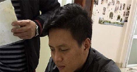 Khởi tố thêm tội danh với người bố bạo hành con trai 10 tuổi