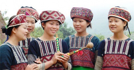 Nghệ thuật trang trí trang phục của người Xá Phó ở Lào Cai