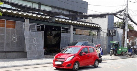 20 thanh niên hỗn chiến trong quán cà phê ở Sài Gòn