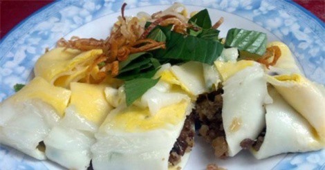 Bánh cuốn trứng - thứ sặc sản hút hồn thực khách ở Hà Giang