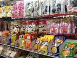 Hàng xách tay về Việt Nam có nguy cơ 'chết yểu'