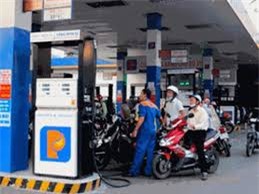 Saigon Petro lạc lõng với đề xuất bán trở lại xăng RON 92