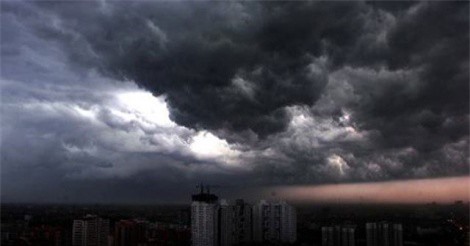 DỰ BÁO THỜI TIẾT (16/3): Nam, Bắc Bộ có mưa dông, đề phòng tố lốc