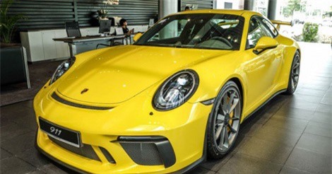 Cận cảnh Porsche 911 GT3 chính hãng đầu tiên tại Việt Nam