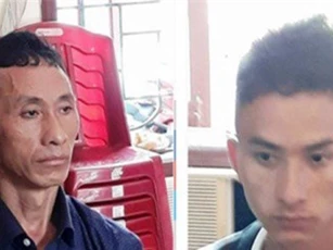 Bắt 2 cha con mang 5 bánh heroin, 2kg ma túy đá