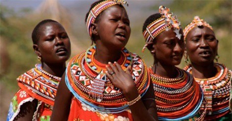 Kỳ lạ bộ tộc thiếu nữ có thể ngủ thoải mái với đàn ông trước khi lấy chồng