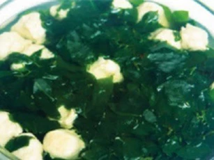Cách nấu canh hến rau ngót thơm ngon, giải nhiệt ngày nắng