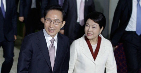 Hàn Quốc: Phu nhân cựu TT Lee Myung-bak bị nghi ngờ biển thủ công quỹ