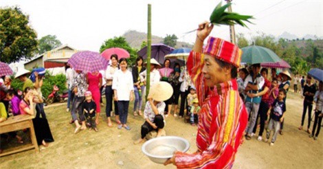 Độc lạ lễ hội Cầu mưa của người Thái