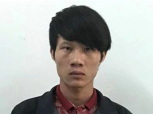Đối tượng 9X đâm chết bạn ra đầu thú