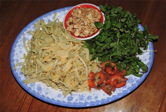 Lạ mà ngon măng núi trộn Quảng Nam