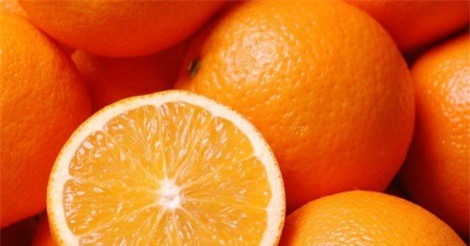 Làm thế nào để chọn được cam tươi ngọt, mọng nước?
