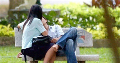 “Sốc” với thực trạng tình dục học đường ở Hà Nội