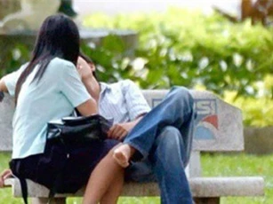 “Sốc” với thực trạng tình dục học đường ở Hà Nội