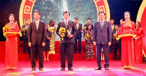 Phân bón Lâm Thao vào Top 10 DN dịch vụ thương hiệu Việt xuất sắc