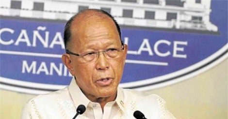 Philippines tố Trung Quốc thách thức máy bay ở biển Đông