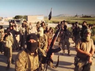 Quân đội Syria bất ngờ rút lui, IS chiếm giữ 90% diện tích Nam Damascus