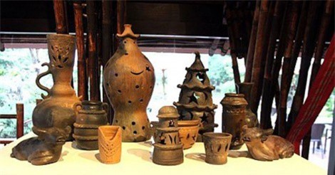 "Tận mục" nghề làm gốm của người Chu Ru