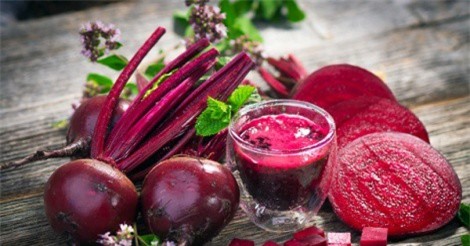 Bất ngờ với tác dụng chống bệnh Alzheimer từ củ dền