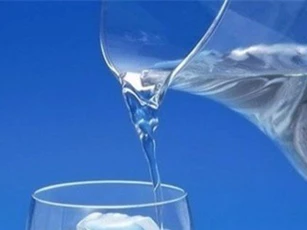 Suýt gặp "thần Chết" chỉ vì uống nước đá quá nhiều