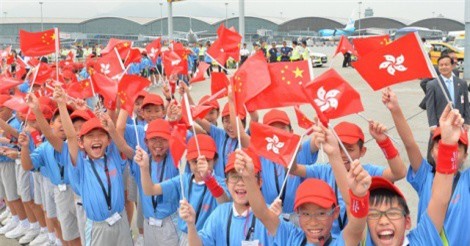 Thặng dư ngân sách lớn, Hong Kong tặng tiền mặt cho dân