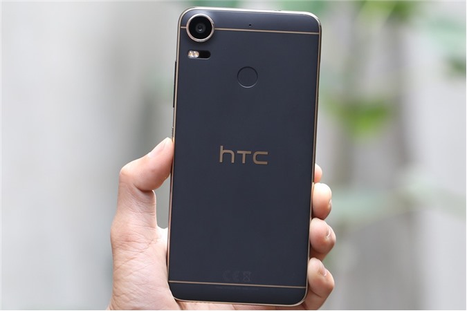 Bảng giá điện thoại HTC tháng 3/2018: Loạt sản phẩm giảm giá mạnh