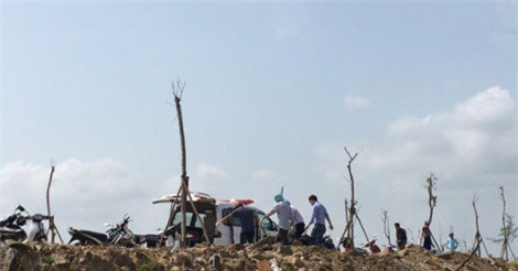 Đi chăn bò, phát hiện thi thể nam thanh niên bên bờ sông