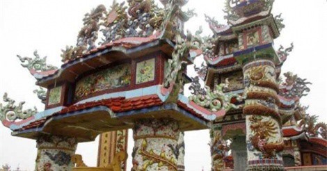 Ly kỳ chuyện ‘người chết nuôi người sống’ ở thành phố lăng mộ xa hoa bậc nhất Việt Nam