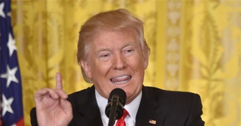 Tổng thống Trump sẵn sàng trục xuất các nhà ngoại giao Nga?