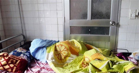 Vụ giáo viên bị đánh nhập viện: Bắt quỳ xin lỗi học trò mới tha